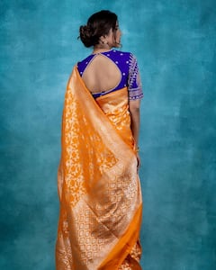 Lakshmi Manchu Latest Photos : మంచు లక్ష్మీకి చీరలంటే చాలా ఇష్టమట.. తన న్యూ బ్లౌజ్ డిజైన్ చూశారా?