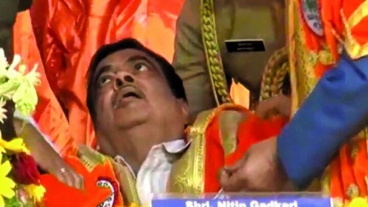 Union Minister Nitin Gadkari faints during election rally at Maharashtra Yavatmal Nitin Gadkari: தேர்தல் பரப்புரையில் மயங்கி விழுந்த மத்திய அமைச்சர் நிதின் கட்கரி.. என்னாச்சு?