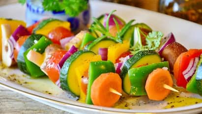 How Volume Eating May Help You Lose Weight By Eating More Volume Eating: குறைந்த கலோரி உணவுகள் உடல் எடையை குறைக்குமா? நிபுணர்கள் சொல்வதென்ன?