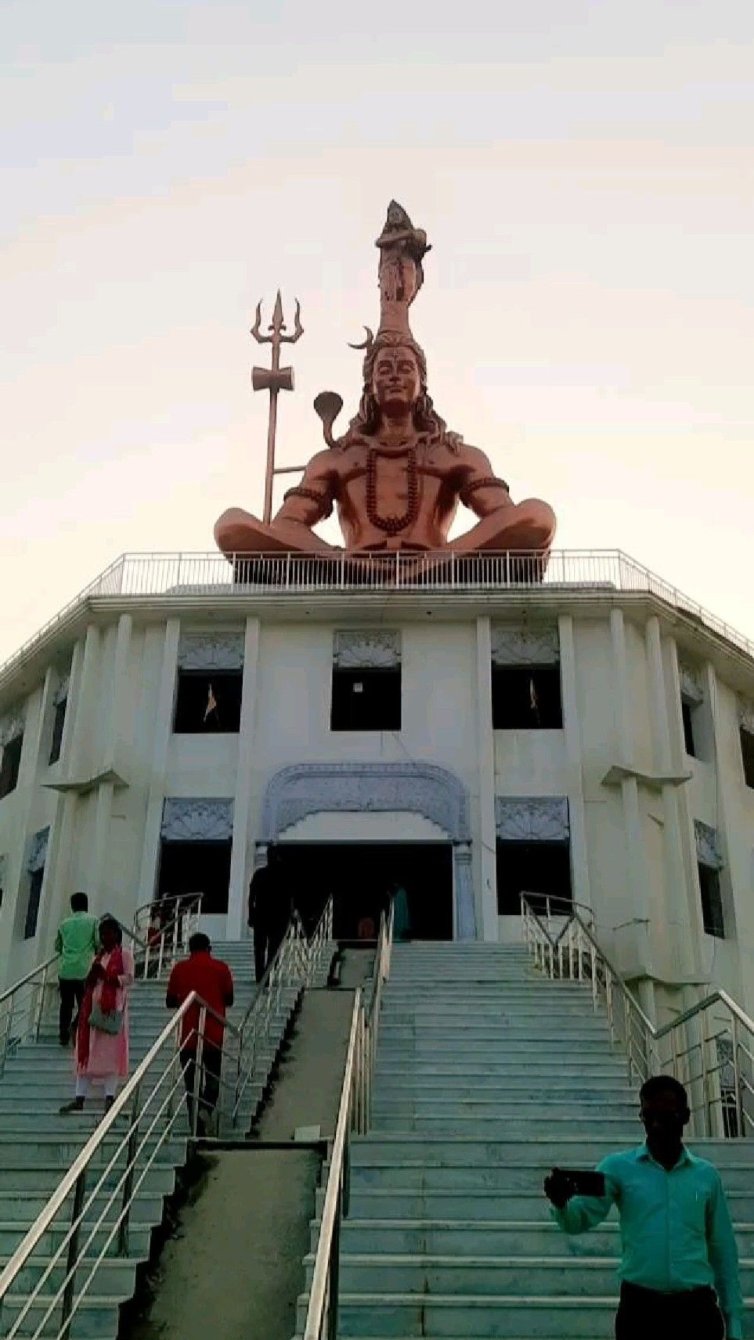 हाजीपुर, जो अपने मंदिरों के लिए जाना जाता है, बिहार
