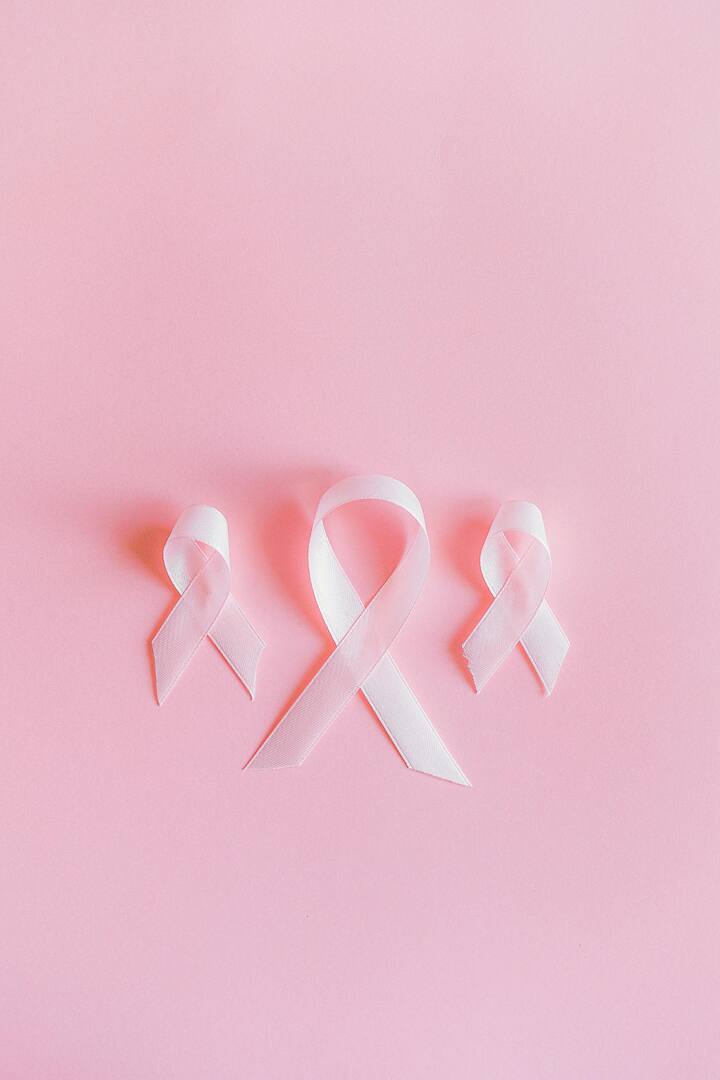 As vaginal cancer grows, more serious symptoms may develop.  These may include pain when urinating, blood in the urine or stool, constipation, back pain, stomach pain, pelvic pain and swelling in the legs.  If you experience any of these symptoms, contact your doctor.  (Photo credit: pexels)