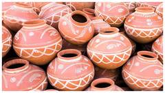 घड़े और सुराही का पानी पीते हैं तो सफाई का रखें खास ख्याल, नहीं तो पड़ सकते हैं बीमार