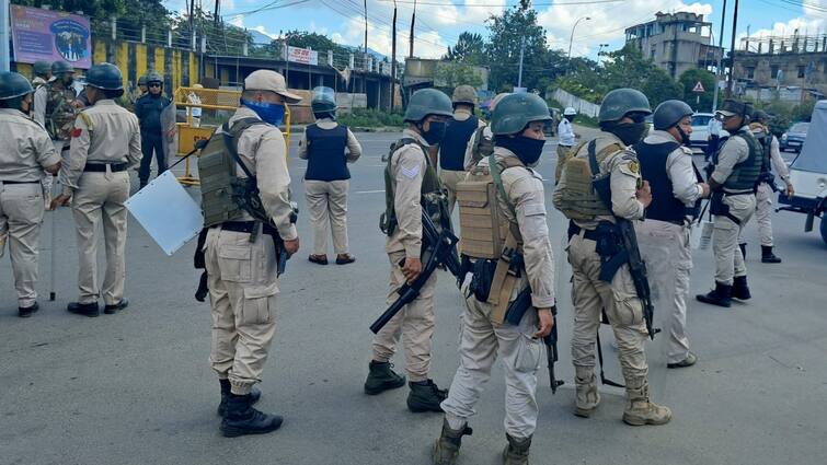 Manipur Violence: 2 CRPF personnel lost their lives in an attack by Kuki militants Manipur Violence: મણિપુરમાં ફરી હિંસા, CRPF જવાનો પર હુમલો, 2 જવાનના મોત