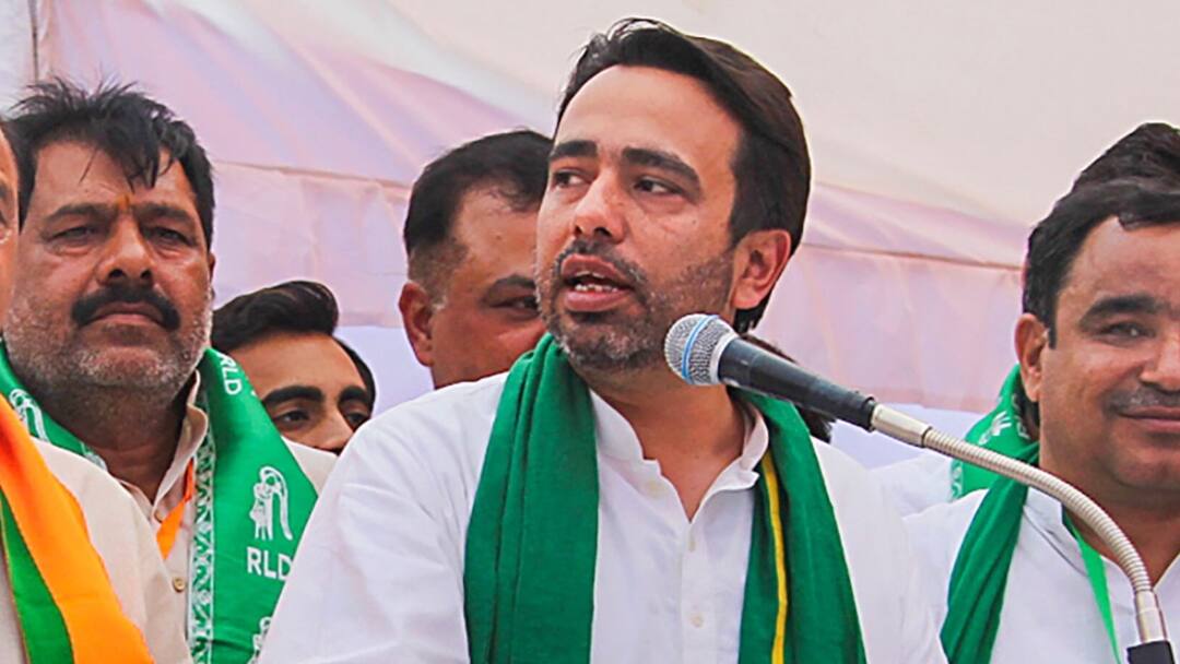 UP Lok Sabh Election 2024: 'कोई चूक न करें और वोट जरूर करें', अमरोहा में अखिलेश यादव और कांग्रेस पर बरसे जयंत चौधरी up lok sabha elections 2024 jayant chaudhary visit amroha today and targets samajwadi part Akhilesh Yadav and Congress ann UP Lok Sabh Election 2024: 'कोई चूक न करें और वोट जरूर करें', अमरोहा में अखिलेश यादव और कांग्रेस पर बरसे जयंत चौधरी