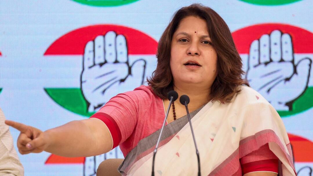 बिहार सरकार में 'दोषी' मंत्री! सुप्रिया श्रीनेत का नीतीश सरकार पर हमला, कानून व्यवस्था पर उठाए सवाल Congress leader Supriya Shrinate attack on Jeevesh Mishra and Nitish government over law and order in Bihar बिहार सरकार में 'दोषी' मंत्री! सुप्रिया श्रीनेत का नीतीश सरकार पर हमला, कानून व्यवस्था पर उठाए सवाल