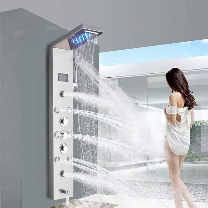 ਕਈ ਲੋਕ ਕੜਕਦੀ ਧੁੱਪ ਦਾ ਸਾਹਮਣਾ ਕਰਨ ਤੋਂ ਬਾਅਦ ਜਾਂ ਦਫਤਰ ਤੋਂ ਘਰ ਪਹੁੰਚਣ ਤੋਂ ਬਾਅਦ ਹਰ ਰੋਜ਼ ਇਸ਼ਨਾਨ ਕਰਦੇ ਹਨ। ਪਰ ਅਜਿਹਾ ਕਰਨ ਨਾਲ ਤੁਹਾਡੀ ਸਿਹਤ ਨੂੰ ਨੁਕਸਾਨ ਹੋ ਸਕਦਾ ਹੈ, ਆਓ ਜਾਣਦੇ ਹਾਂ ਇਸ ਬਾਰੇ ...