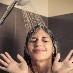 Bathing Tips : ਸਾਵਧਾਨ! ਜੇਕਰ ਤੁਸੀਂ ਵੀ ਬਾਹਰੋਂ ਆ ਕੇ ਨਾਲ ਦੀ ਨਾਲ ਨਹਾਉਂਦੇ ਹੋ ਤਾਂ ਕਰਨਾ ਪੈ ਸਕਦਾ ਹੈ ਇਹਨਾਂ ਸਮੱਸਿਆਵਾਂ ਦਾ ਸਾਹਮਣਾ