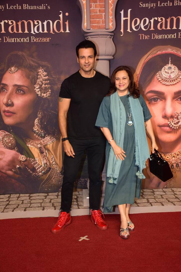Rohit Roy with wife Mansi Joshi Roy