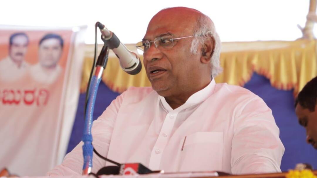 Modi's Guarantee Is That He Won't Fulfil His Promises: Congress Chief Mallikarjun Kharge Modi's Guarantee Is That He Won't Fulfil His Promises: Congress Chief Mallikarjun Kharge