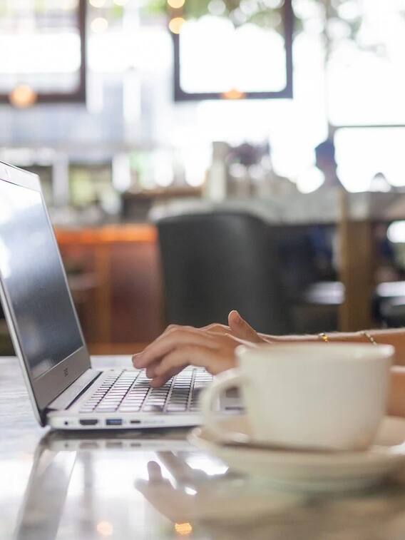 ऑनलाइन कैसे निकाल सकते हैं वोटर कार्ड