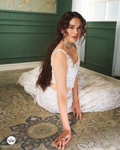 Aditi Rao Hydari Latest Photos : హీరామండి మూవీ ప్రమోషనల్ షూట్​లో అదితిరావు హైదరీ.. ఎంత అందంగా ఉందో చూశారా?