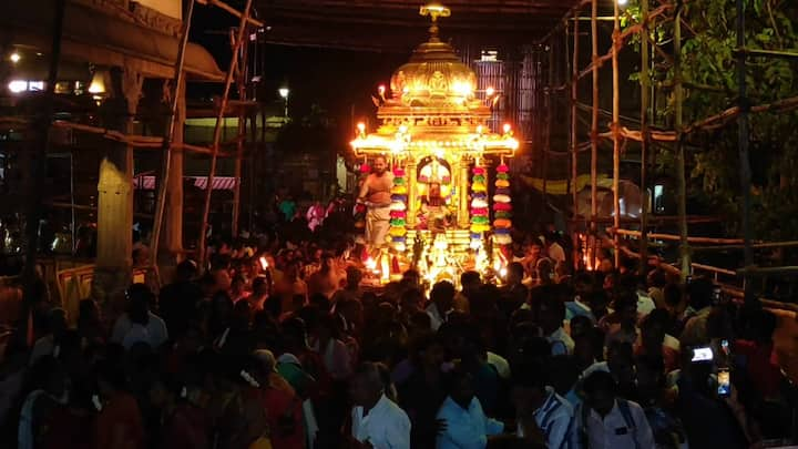 Kanchi Kamatchi Temple : காஞ்சிபுரம் காஞ்சி காமாட்சி அம்மன் கோவிலில் சித்ரா பௌர்ணமி ஒட்டி தங்க ரத உற்சவம் விமரிசையாக நடைபெற்றது