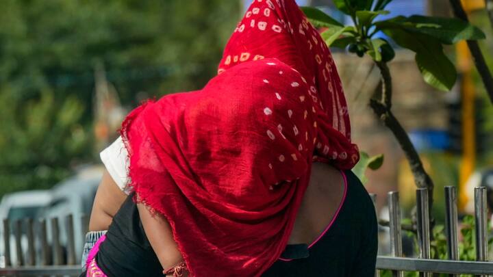 मौसम विभाग ने झारखंड, बिहार और पूर्वी उत्तर प्रदेश में 24 से 27 अप्रैल के दौरान हीटवेव चलने की संभावना जताई है.