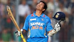 Sachin Tendulkar top 5 records besides 100 centuries looked impossible to break Sachin Tendulkar Birthday: 100 शतक के अलावा सचिन तेंदुलकर के पांच महारिकॉर्ड, जिनका टूटना लगभग असंभव 