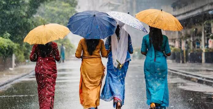 હવામાન વિભાગના જણાવ્યા અનુસાર આજે બુધવારે વરસાદની કોઈ શક્યતા નથી. જોરદાર પવન ફૂંકાઈ શકે છે જેની ઝડપ 20 થી 30 કિલોમીટર પ્રતિ કલાકની હોઈ શકે છે.