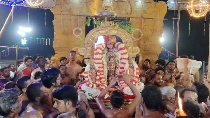 இந்த விழாவில் ஏராளமான பக்தர்கள் கலந்து கொண்டு சாமி தரிசனம் செய்தனர்.