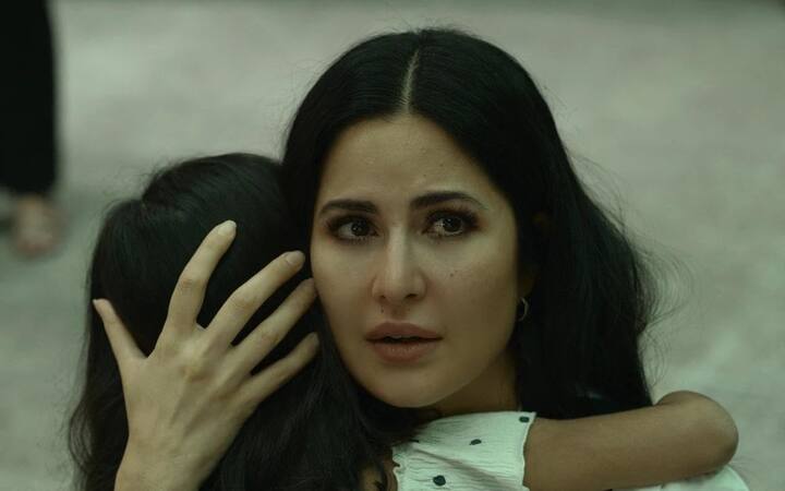 इस फिल्म में एक रात में कुछ ऐसा हुआ था जिसे सुलझाने में हर किसी का दिमाग घूम गया था. ये फिल्म आपको नेटफ्लिक्स पर मिल जाएगी.