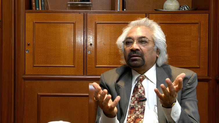 Congress Sam Pitroda clarifies stance on inherit Wealth Redistribution Row 50% of your wealth should go to public Sam Pitroda: अमेरिकेत वडिलोपार्जीत मिळालेल्या संपत्तीवर  55 टक्के कर, भारतातही असं केलं  पाहिजे, काँग्रेसच्या नेत्याचे वक्तव्य