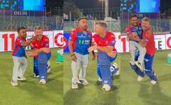 फ्री Aadhaar Card सुनकर उछल पड़े David Warner, वीडियो देख हंसी रोकना होगा मुश्किल!