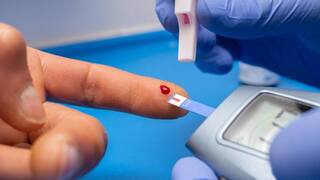 डायबिटीज मरीजों का घाव सूखने में ज्यादा समय क्यों लगता है? जानें इससे बचने का तरीका