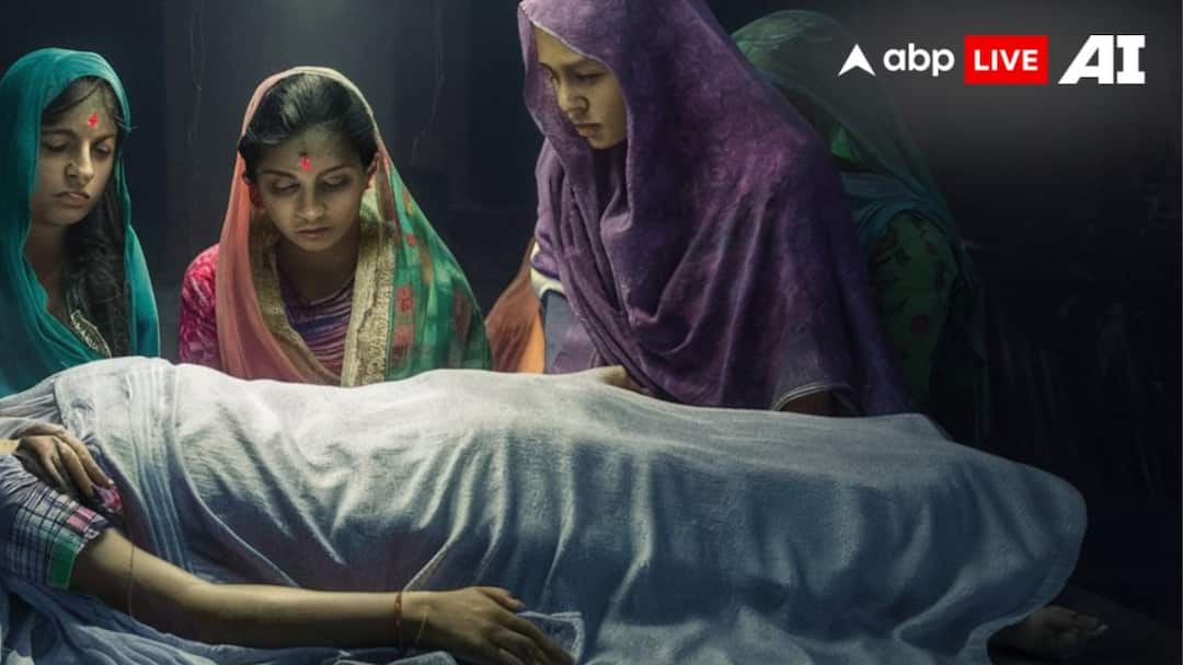 दमोह जिला अस्पताल में नहीं मिला शव वाहन, रिक्शा से शव ले जाने को मजबूर हुए परिजन Damoh family members took away dead body of woman on auto rickshaw MP News दमोह जिला अस्पताल में नहीं मिला शव वाहन, रिक्शा से शव ले जाने को मजबूर हुए परिजन