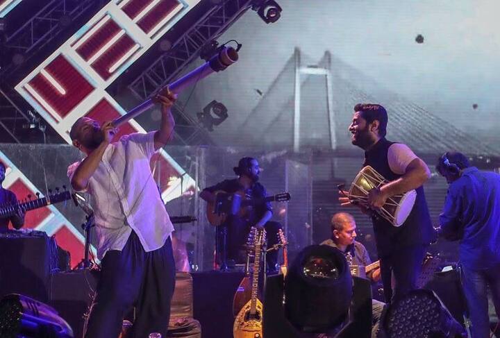 ३) ओ बेदर्देया : तू झुठी में मक्कर या चित्रपटातील