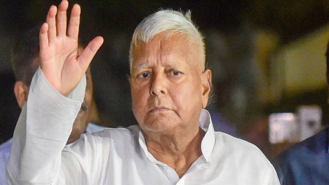 Lalu Yadav: 'विवेक और बुद्धि से इंडिया गठबंधन को वोट दें अन्यथा...', लालू यादव ने लोगों से की ये अपील Lalu Yadav statement regarding Lok Sabha elections 2024 India alliance and BJP Lalu Yadav: 'विवेक और बुद्धि से इंडिया गठबंधन को वोट दें अन्यथा...', लालू यादव ने लोगों से की ये अपील