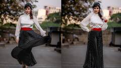 Sadaa Photos : லவ் பேர்ட்ஸ்..லவ் பேர்ட்ஸ்..ரெட்ரோ உடையில் கலக்கும் நடிகை சதா!