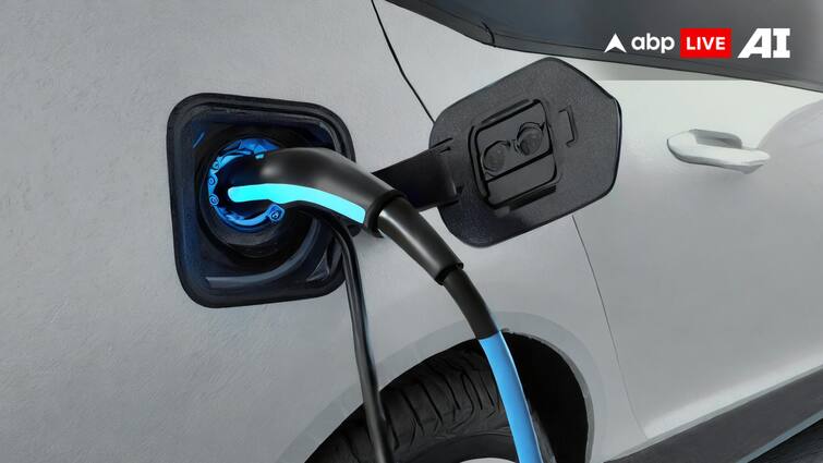 Electric Vehicles Charging Point: ईवी चार्जिंग स्टेशन ढूंढने में हो रही दिक्कत? यहां जानें पता लगाने का तरीका how can find Electric Vehicles Charging stations on Google Maps know the use Electric Vehicles Charging Point: ईवी चार्जिंग स्टेशन ढूंढने में हो रही दिक्कत? यहां जानें पता लगाने का तरीका