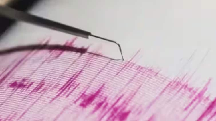 Maharashtra hingoli Earthquake today 10 july richter scale magnitude 4.5 Hingoli Earthquake: সাতসকালে কেঁপে উঠল মাটি! আতঙ্কে ঘর থেকে বাইরে বাসিন্দারা, কোথায়?