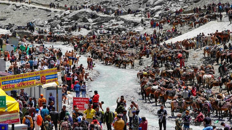 Amarnath Yatra 2024 Hospitals with 100 beds each will be built in Chandanwari and Pahalgam Amarnath Yatra 2024: अमरनाथ यात्रा के दौरान चंदनवारी और पहलगाम में बनेंगे 100-100 बिस्तरों वाले अस्पताल, मिलेंगी ये सुविधाएं