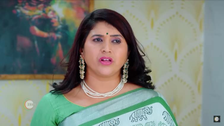 trinayani serial today april 25th episode written update in telugu Trinayani Serial Today April 25th: 'త్రినయని' సీరియల్: గాయత్రీ దేవి జాడ కోసం గురువుగారికి ప్రాణహాని తలపెట్టిన తిలోత్తమ.. సుమన నింద మోయాల్సిందేనా!