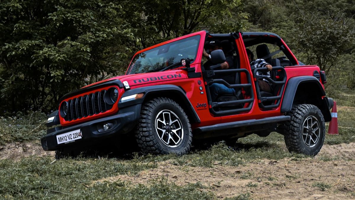 Jeep Wrangler Facelift 2024 India Variant: Here's A Review Of The SUV. Check The Pix
