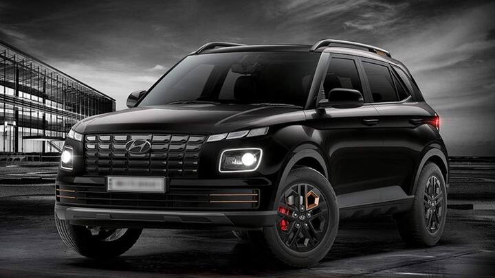 हुंडई वेन्यू भी एक दमदार बजट-फ्रेंडली कार है. हुंडई की इस कार में Kappa 1.0 लीटर टर्बो GDi पेट्रोल इंजन लगा है. ये कार 6,000 rpm पर 88.3 kW की पावर देती है और 1,500-4,000 rpm पर 172 Nm का टॉर्क जेनेरेट होता है. इस कार की एक्स-शोरूम प्राइस 7.94 लाख रुपये से शुरू है.