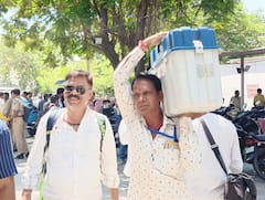 Kota Lok Sabha Elections 2024: संवेदनशील बूथों पर रहेगी कैमरे की नजर, वोटिंग के लिए मतदान दल रवाना