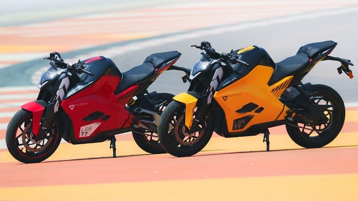 ভারতেই রয়েছে এই মোটরবাইক সংস্থা। বেঙ্গালুরুতেই রয়েছে এর অফিস। এবার Ultraviolette ভারতে আনল তাদের নতুন বাইক। নাম- F77 Mach 2. কিনতে গেলে দাম পড়বে ২.৯৯ লক্ষ টাকা।