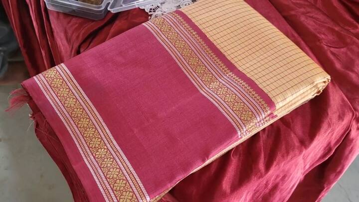 ஒரு கிலோ சாயத்தில் நான்கு புடவைகளுக்கான வண்ணங்கள் மேலும் பல புதிய முயற்சியில் பல வண்ணங்கள் இளம் பெண்கள் விரும்பும் வகையில் உருவாக்க திட்டமிட்டுள்ளதாகவும் இதன் மூலம் மீண்டும் முந்தைய பாரம்பரிய இயற்கை சாயா முறைக்கு திரும்புவதால் இயற்கை சூழலும் நமக்கு சாதகமாக இருக்கும் என்பதால் இதனை மேற்கொண்டு வருவதாக தெரிவித்தார்.