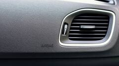 Car Tips: গাড়িতে বেশিক্ষণ এসি চালালে মাইলেজ কি কমে যায় ? এই বিষয়গুলি জানেন তো ?