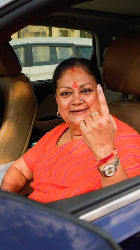 રાજસ્થાનના આ દિગ્ગજ નેતાઓ કર્યુ વોટિંગ