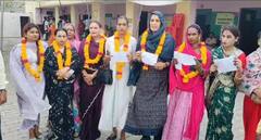 लोकतंत्र के महापर्व को लेकर वोटर्स में उत्साह, बुजुर्गों और युवाओं ने ऐसे दिया योगदान,देखें तस्वीरें