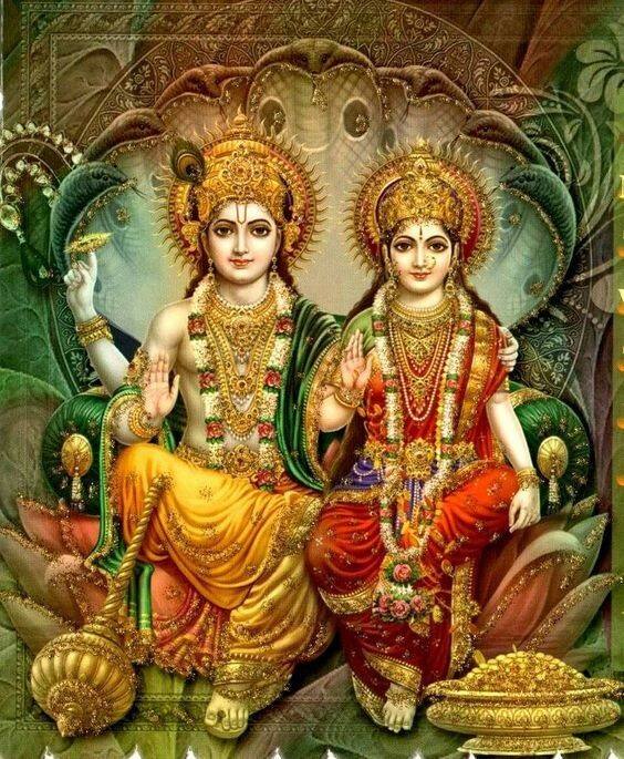 - વૈવાહિક જીવનમાં મુશ્કેલી આવી રહી હોય તો અક્ષય તૃતીયાના દિવસે ધનની દેવી લક્ષ્મી અને ભગવાન વિષ્ણુની પૂજા કરો. આ દિવસે વિશ્વના સર્જનહાર ભગવાન વિષ્ણુની પૂજા કરવાથી જીવનના તમામ અવરોધો દૂર થાય છે.