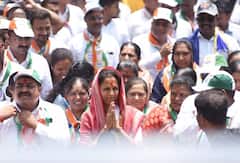 Maharashtra Lok Sabha Election: सुप्रिया सुले का दिलचस्प चुनावी पोस्टर, इन नेताओं के तस्वीर को मिली जगह