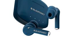 একবার পুরো চার্জে ইয়ারবাডস চলবে ১২০ ঘণ্টা ! চার্জিং কেস ৮ বার ব্যবহার করে চার্জ দেওয়া যাবে ইয়ারবাডসে