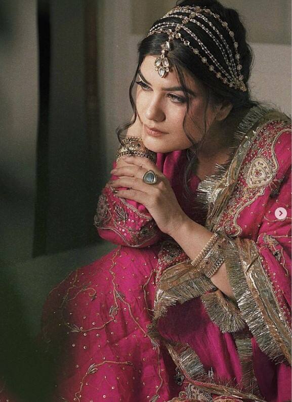 ਗਾਇਕਾ ਦੀ ਇਸ ਪੋਸਟ ਤੋਂ ਇਹ ਸਾਫ ਹੋ ਗਿਆ ਹੈ ਕਿ ਕੌਰ ਬੀ ਦੀ ਜ਼ਿੰਦਗੀ ਵਿੱਚ ਅਜਿਹਾ ਕੋਈ ਸ਼ਖਸ਼ ਹੈ, ਜਿਸ ਲਈ ਉਨ੍ਹਾਂ ਇਹ ਪਿਆਰ ਭਰੀ ਪੋਸਟ ਸਾਂਝੀ ਕੀਤੀ ਹੈ।