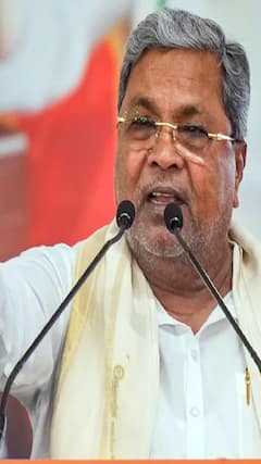 कर्नाटक के मुख्यमंत्री सिद्धारमैया ने मतदान किया | Karnataka Election 2024 | abpnewsshorts