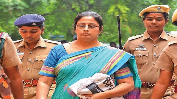 Nirmala Devi Case Judgment Date Postponed Latest News Tamil TNN Nirmala Devi Case: மாணவிகளை தவறாக வழிநடத்த முயன்ற வழக்கு; ஆஜராகாத நிர்மலா தேவி - தீர்ப்பு  என்னாச்சு?