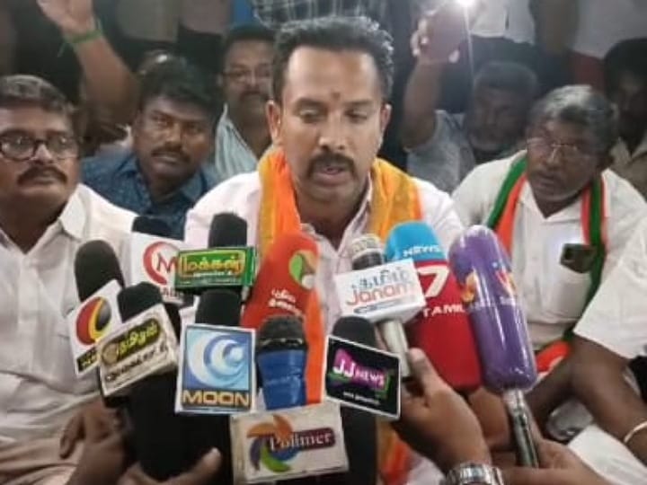 பாஜக மாவட்ட பட்டியல் நிர்வாகி மீது  பொய் வழக்கு? - கரூரில் பாஜகவினர் போராட்டம்