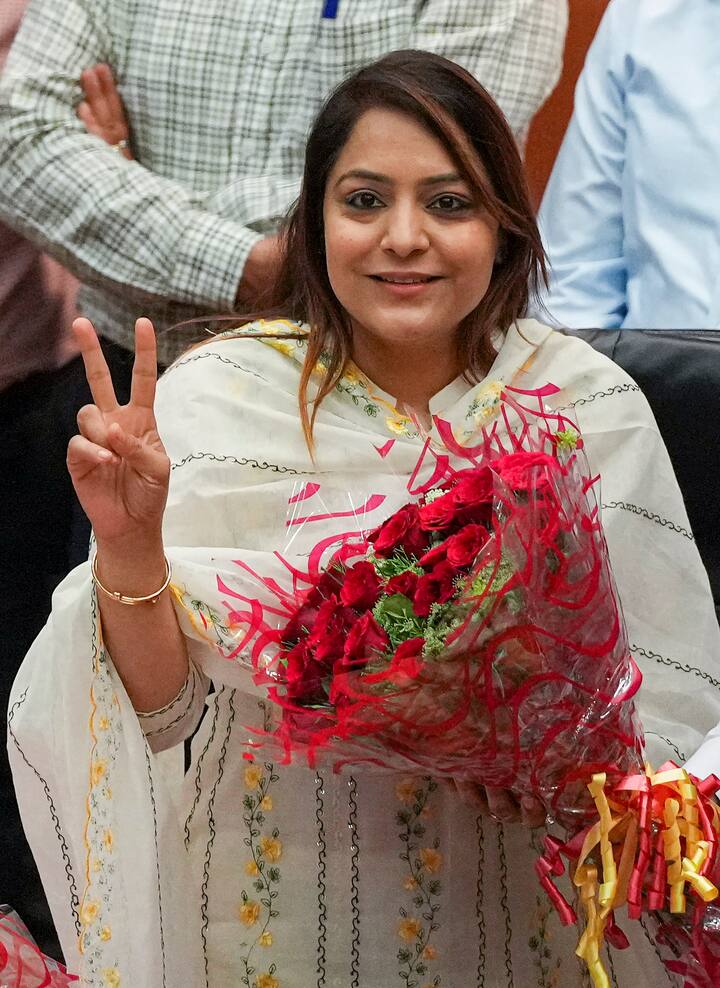 शैली ओबेरॉय ने कहा कि सीएम की सलाह के बगैर Presiding officer नियुक्त नहीं हो सकता है, ये जानबूझकर किया गया है.(फाइल)