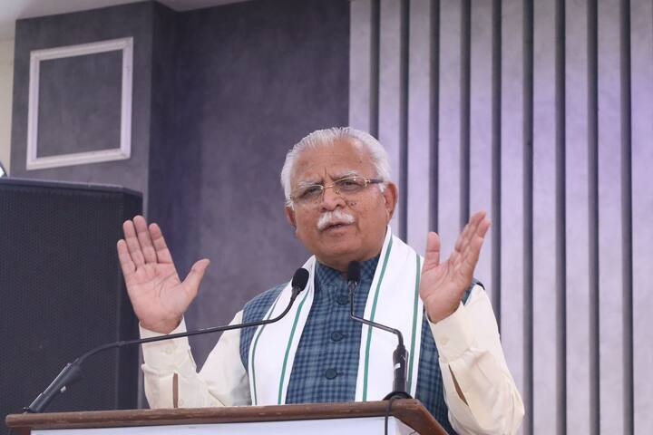 हरियाणा के पूर्व मुख्यमंत्री मनोहर लाल खट्टर ने दावा करते हुए कहा कि बीजेपी पिछले सारे रिकॉर्ड तोड़ देगी. हम सभी 10 सीटें जीतेंगे. प्रदेश की सभी 10 लोकसभा सीटों के लिए मतदान 25 मई को छठे चरण में होगा.(फाइल)