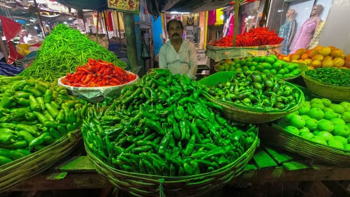 Vegetable Prices May Remain High Until June Amid Above-Normal Temperatures Inflation Crisil Vegetable Prices May Remain High Until June Amid Above-Normal Temperatures: Crisil